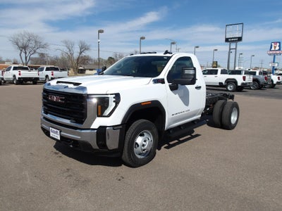 2026 GMC Sierra 3500 HD Chassis Cab Pro