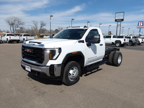 2026 GMC Sierra 3500 HD Chassis Cab Pro