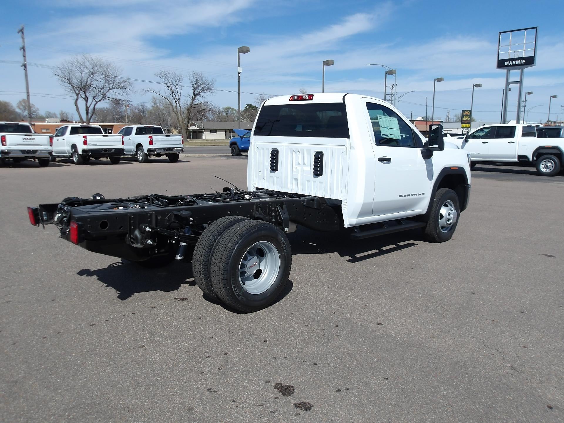 2026 GMC Sierra 3500 HD Chassis Cab Pro