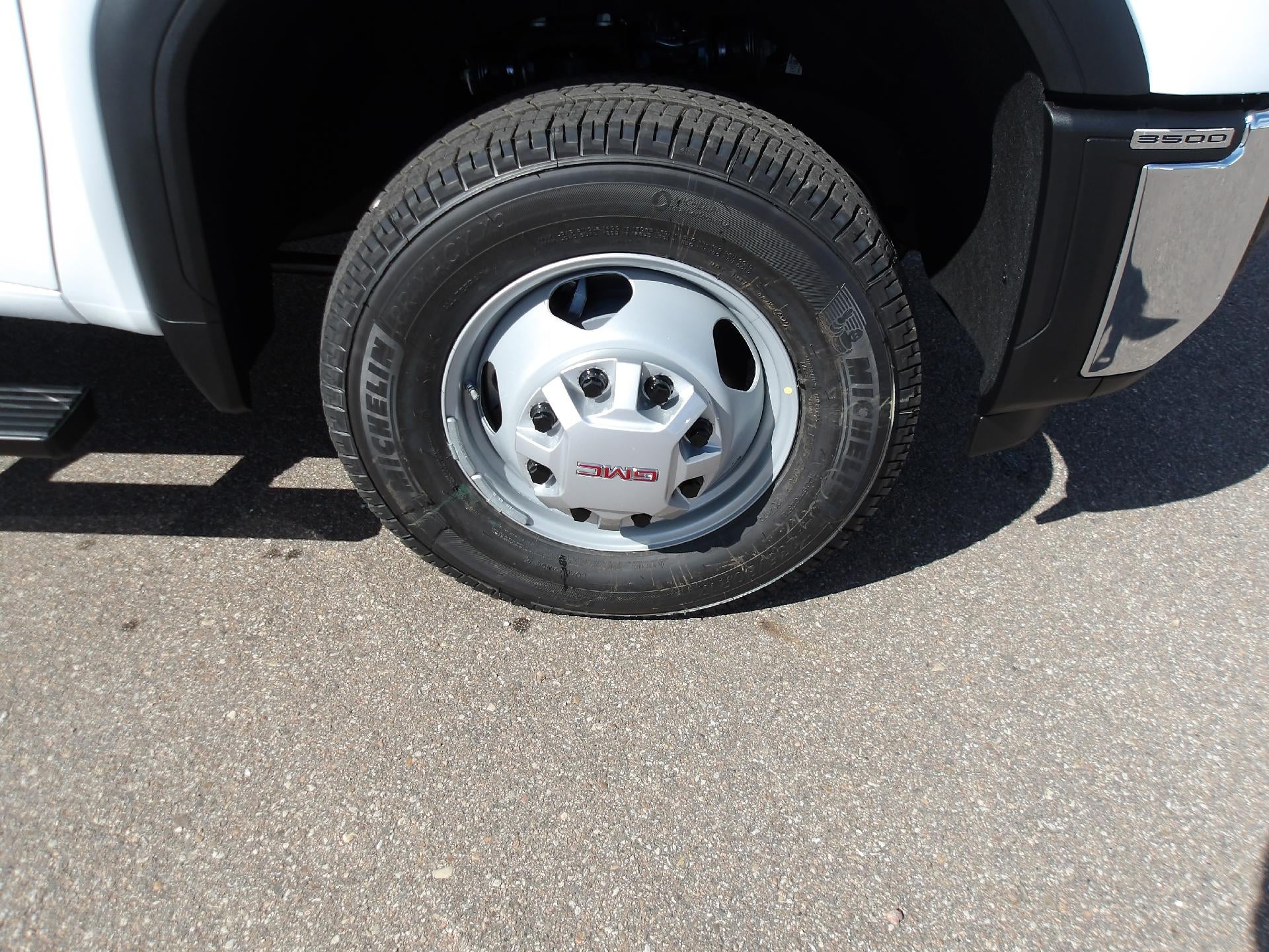 2026 GMC Sierra 3500 HD Chassis Cab Pro