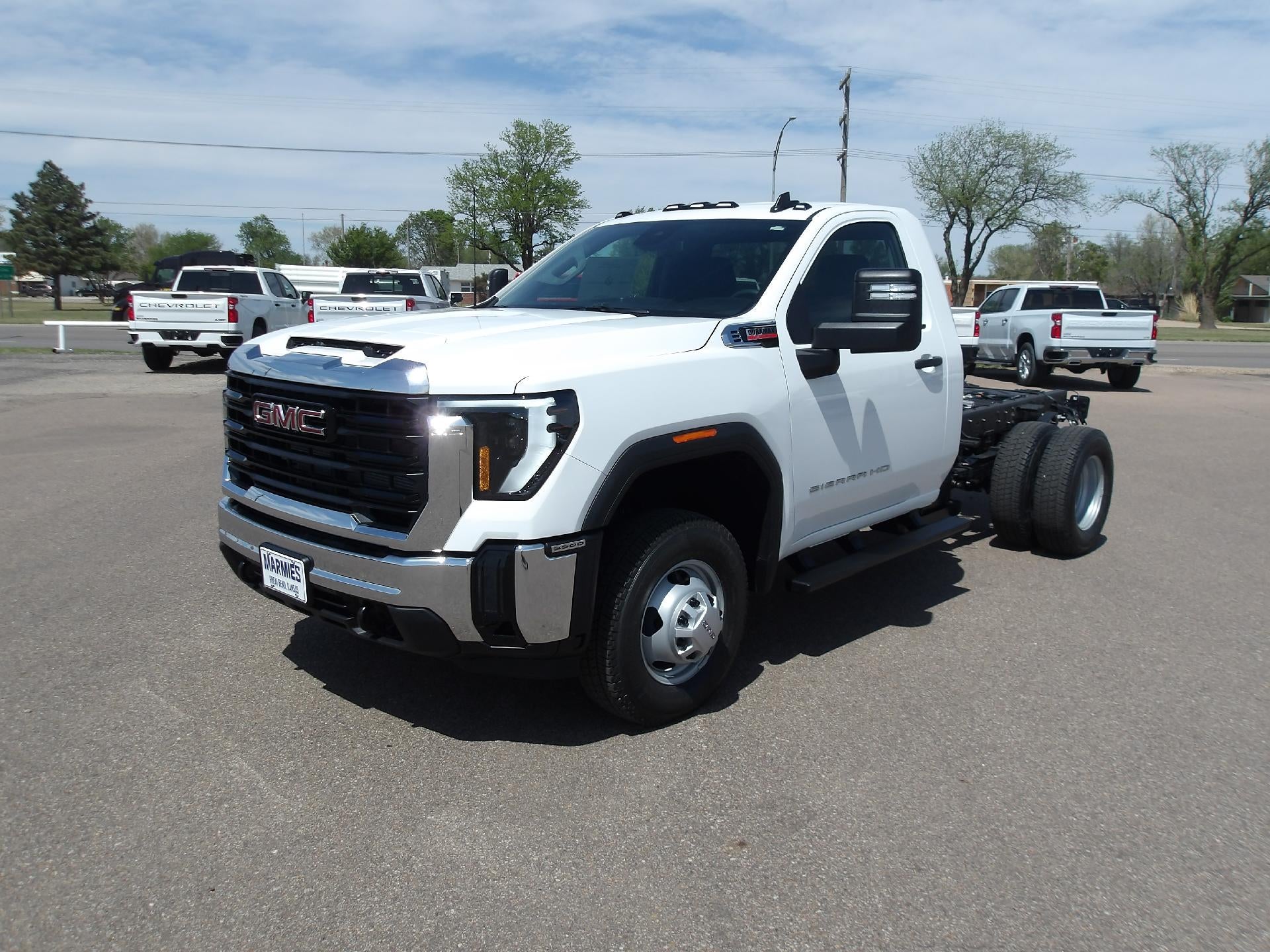 2026 GMC Sierra 3500 HD Chassis Cab Pro