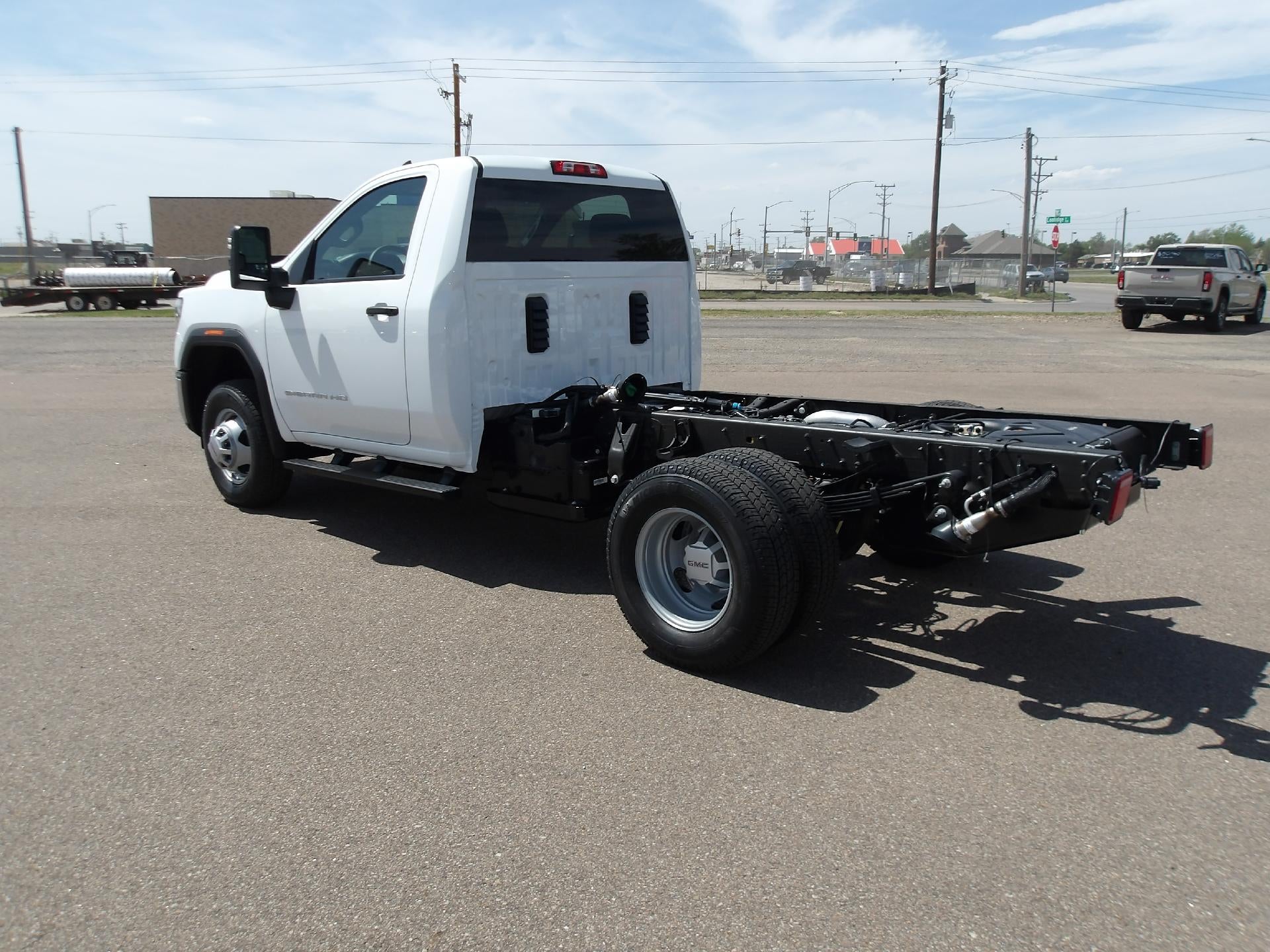 2026 GMC Sierra 3500 HD Chassis Cab Pro