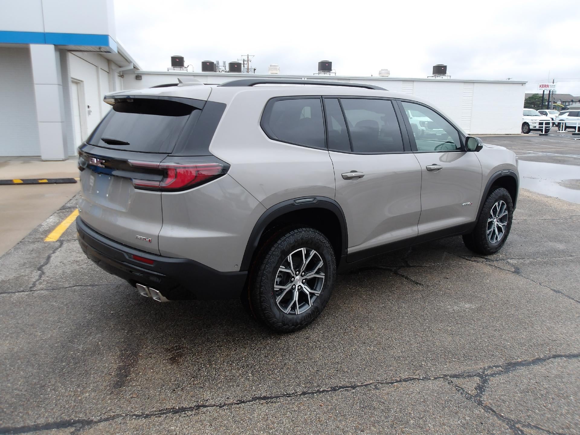 2026 GMC Acadia AT4