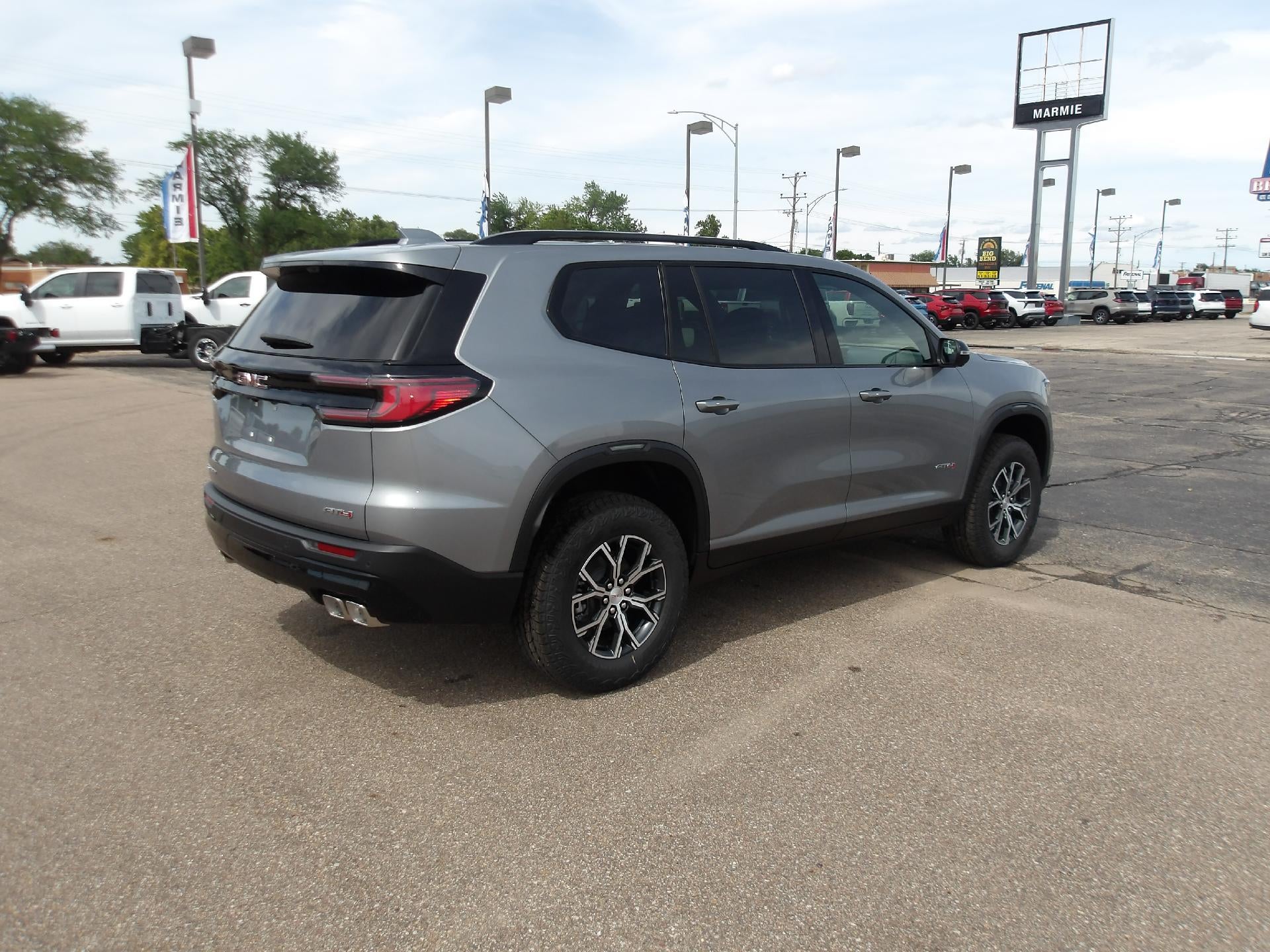 2026 GMC Acadia AT4