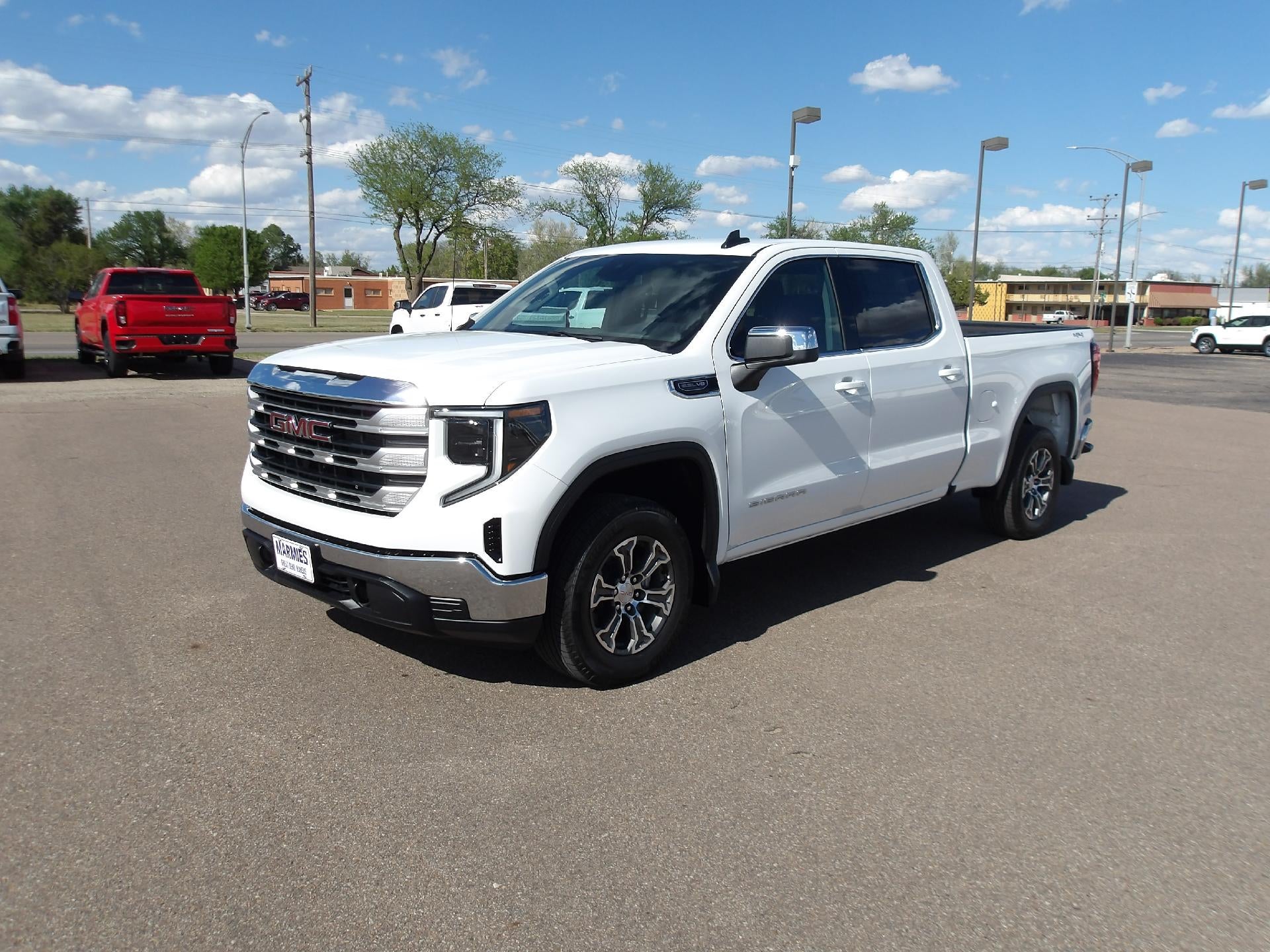 2026 GMC Sierra 4WD Crew Cab Short Box SLE's photo