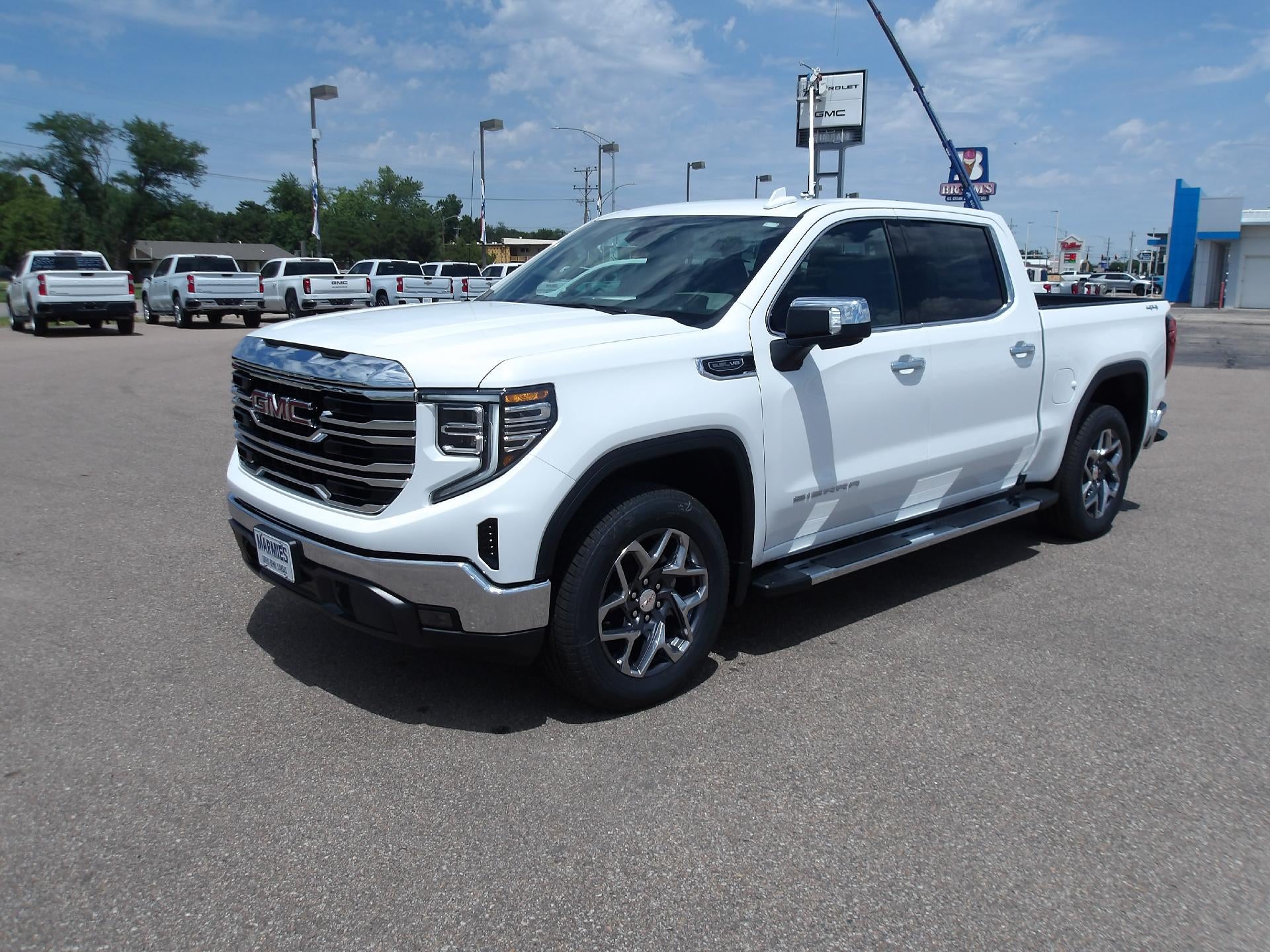 2026 GMC Sierra 1500 SLT